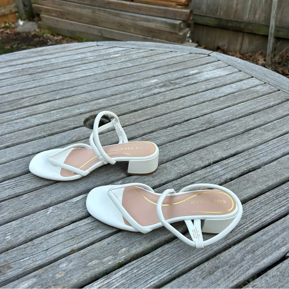 Cole Haan Women's Calli Thong Block Heel Sandal 40 Mm in white size‎ 6.5